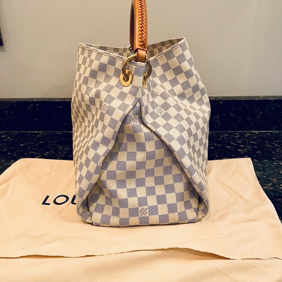 Louis Vuitton Artsy MM- Authentic - Picture 2 of 10